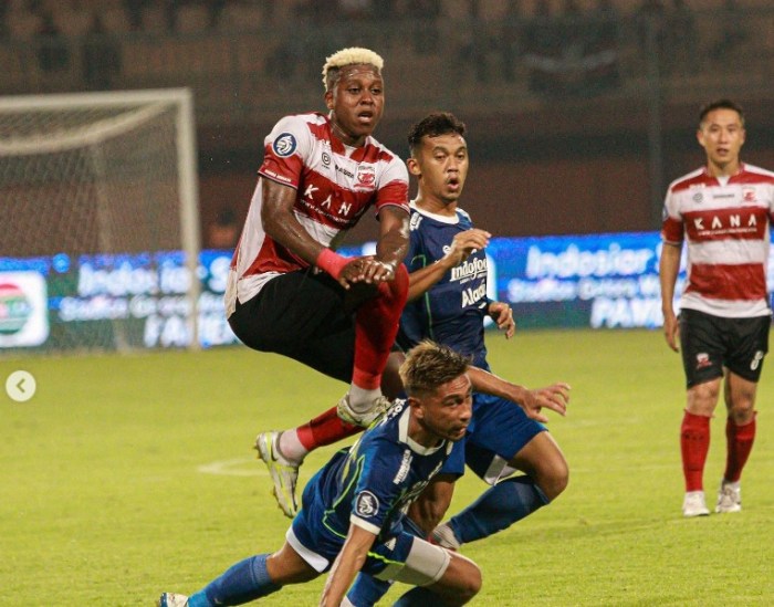 Madura United gagal meraih kemenangan lawan Persib Bandung