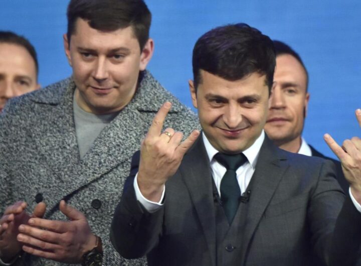 Volodymyr Zelenskyy: Pemimpin Ukraina