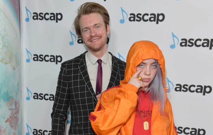 Billie Eilish Belajar Memproduksi Musik Tanpa Sang Kakak Finneas