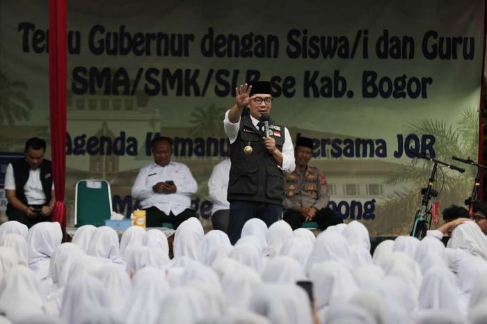 Momen ridwan kamil blusukan ke pasar kambing tanah abang