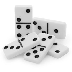 Kapan permainan domino pertama kali ditemukan?