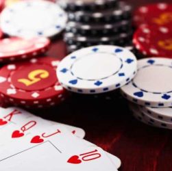 Poker dan Sejarahnya di Dunia Kasino Profesional